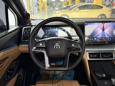 BYD L DM-i