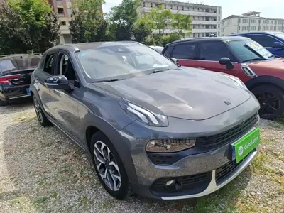 Lynk & Co 02