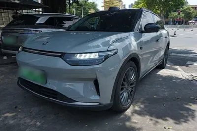 Leapmotor C11