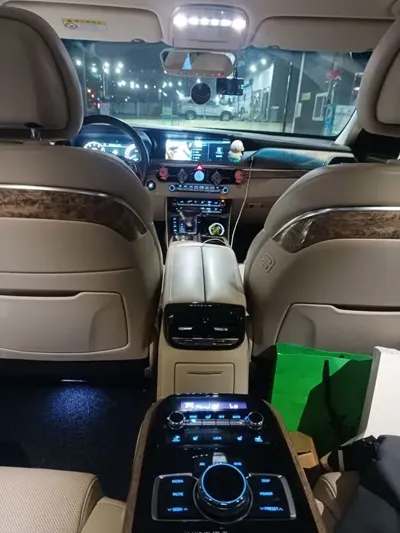 Genesis EQ900