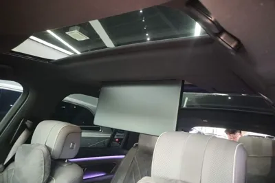 Nio ES8