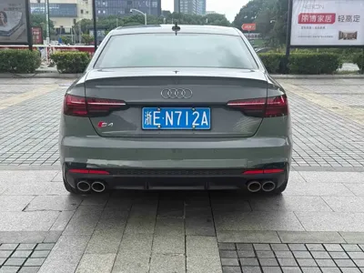 Audi S4