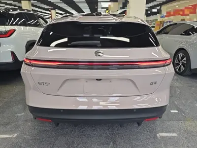 Nio ET5T