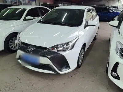 Toyota Yaris L