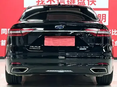 Ford Taurus