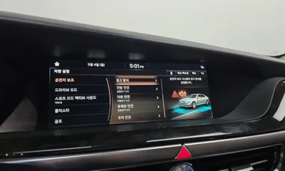 Genesis G90