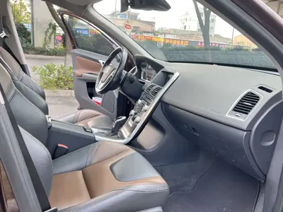 Volvo XC60 (Import)