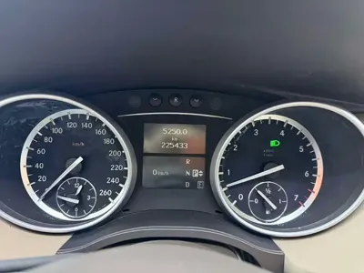 Mercedes-Benz R-Class