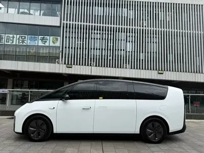 Li Auto Li MEGA