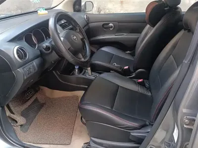 Nissan Livina