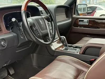 Lincoln Navigator