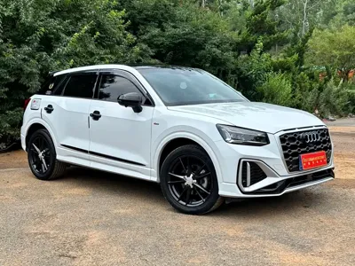 Audi Q2L