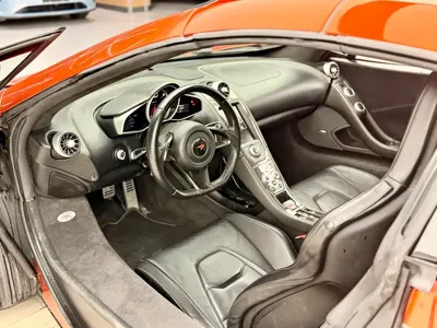 McLaren 625C