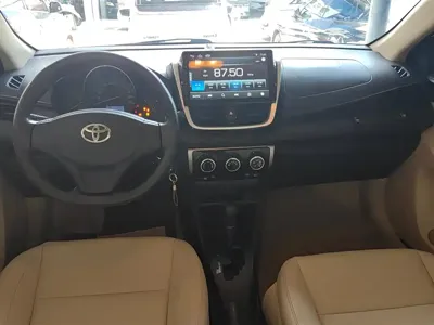 Toyota Yaris L