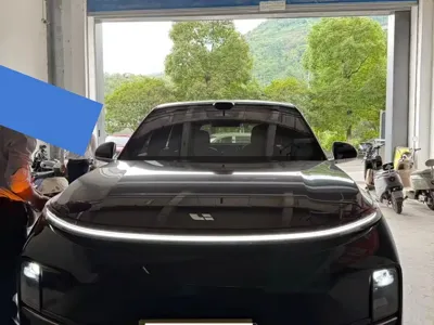 Li Auto Li L8