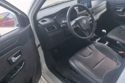 Dongfeng Fengon 330