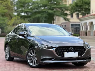 Mazda 3 Axela