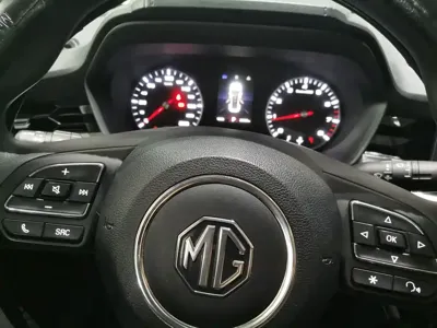 MG MG5