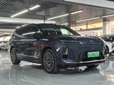 Nio ES8