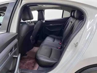 Mazda 3 Axela