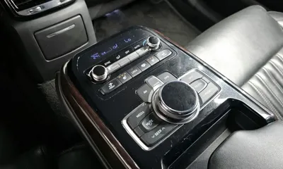 Genesis EQ900