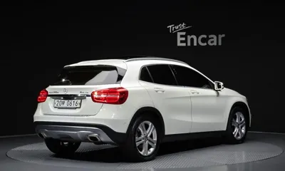 Mercedes-Benz GLA-Class