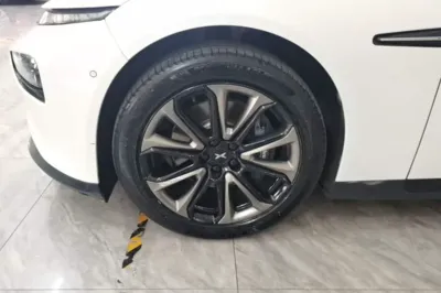 Xpeng P7