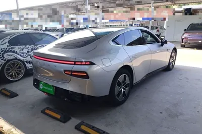 Xpeng P7