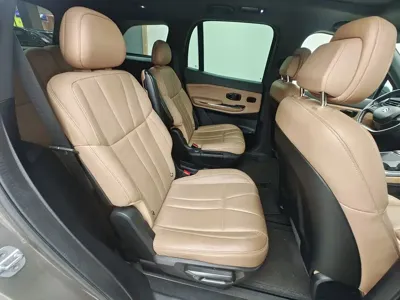 Nio ES8