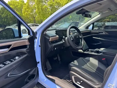 Xpeng P5