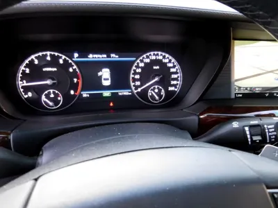 Genesis EQ900