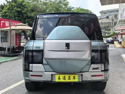 Yangwang Yangwang U8