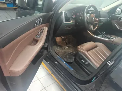 BMW X5 (Import)