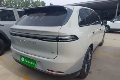 Leapmotor C10