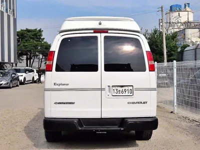 Chevrolet Express Van