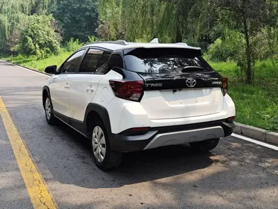 Toyota Yaris L