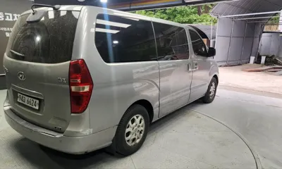 Hyundai Starex