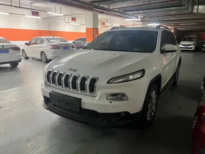 Jeep Cherokee (Import)
