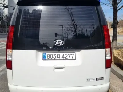 Hyundai Staria