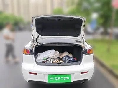 Mitsubishi Lancer EX