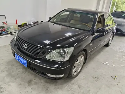 Lexus LS