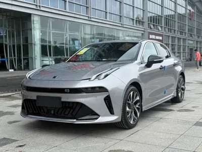 Lynk & Co 03