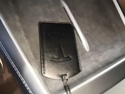 Tesla Model Y L