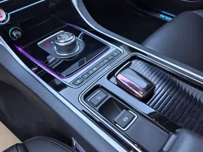 Jaguar XEL