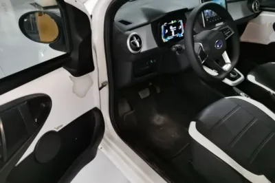 BYD e1