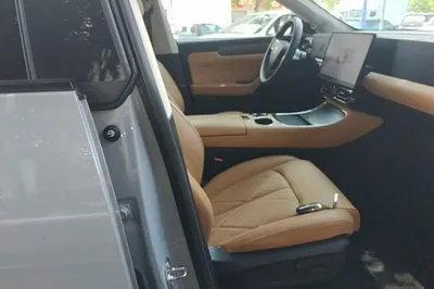 Leapmotor C11