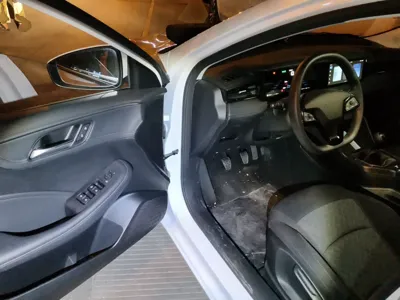 Roewe i5