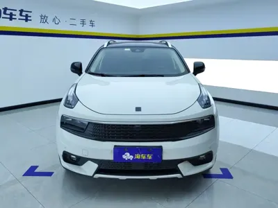 Lynk & Co 01