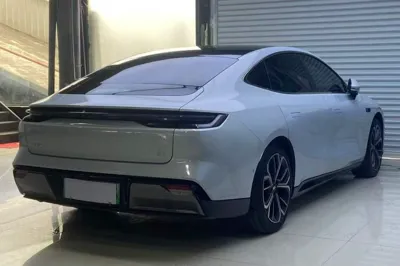 Geely Galaxy E8