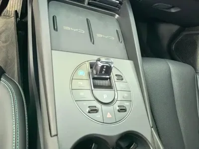 BYD 海豹06